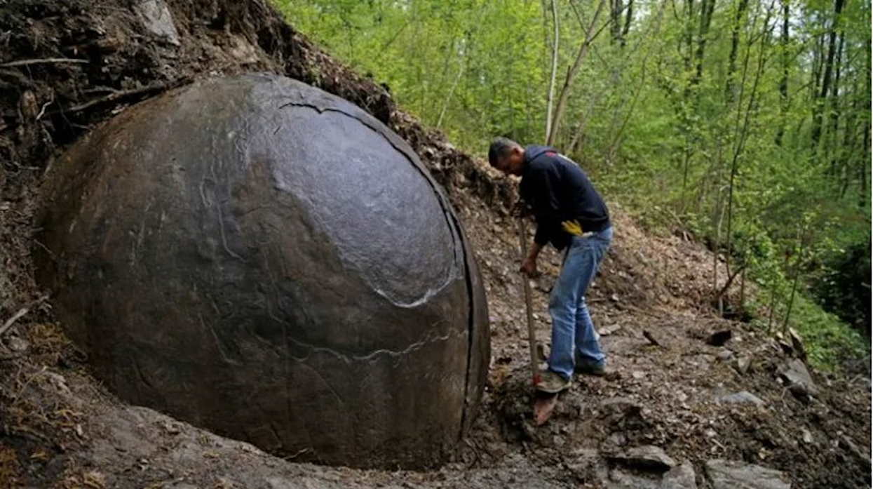 Misteriosa Esfera Gigante Descubierta en Bosnia