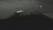 objeto-no-identificado-UAP-entrando-crater-del-volcan-Popocatepetl.jpg