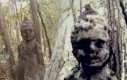 Tailandia-monticulo-de-termitas-con-forma-de-nino-humano.jpg