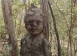 Tailandia-monticulo-de-termitas-con-forma-de-nino-humano3.jpg